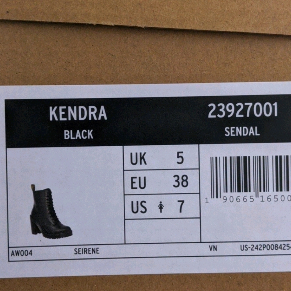 Dr. Martens Kendra